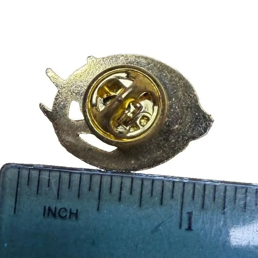 Vtg 1989 Fur Rondy Rendezvous Anchorage Alaska Mountain Goat Enamel Lapel Pin